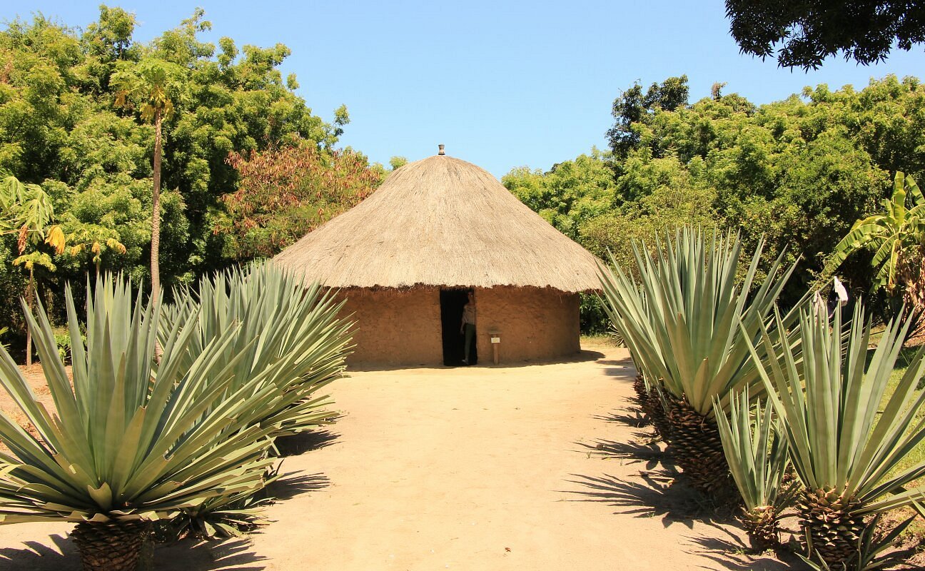 Village Museum (Makumbusho Village)